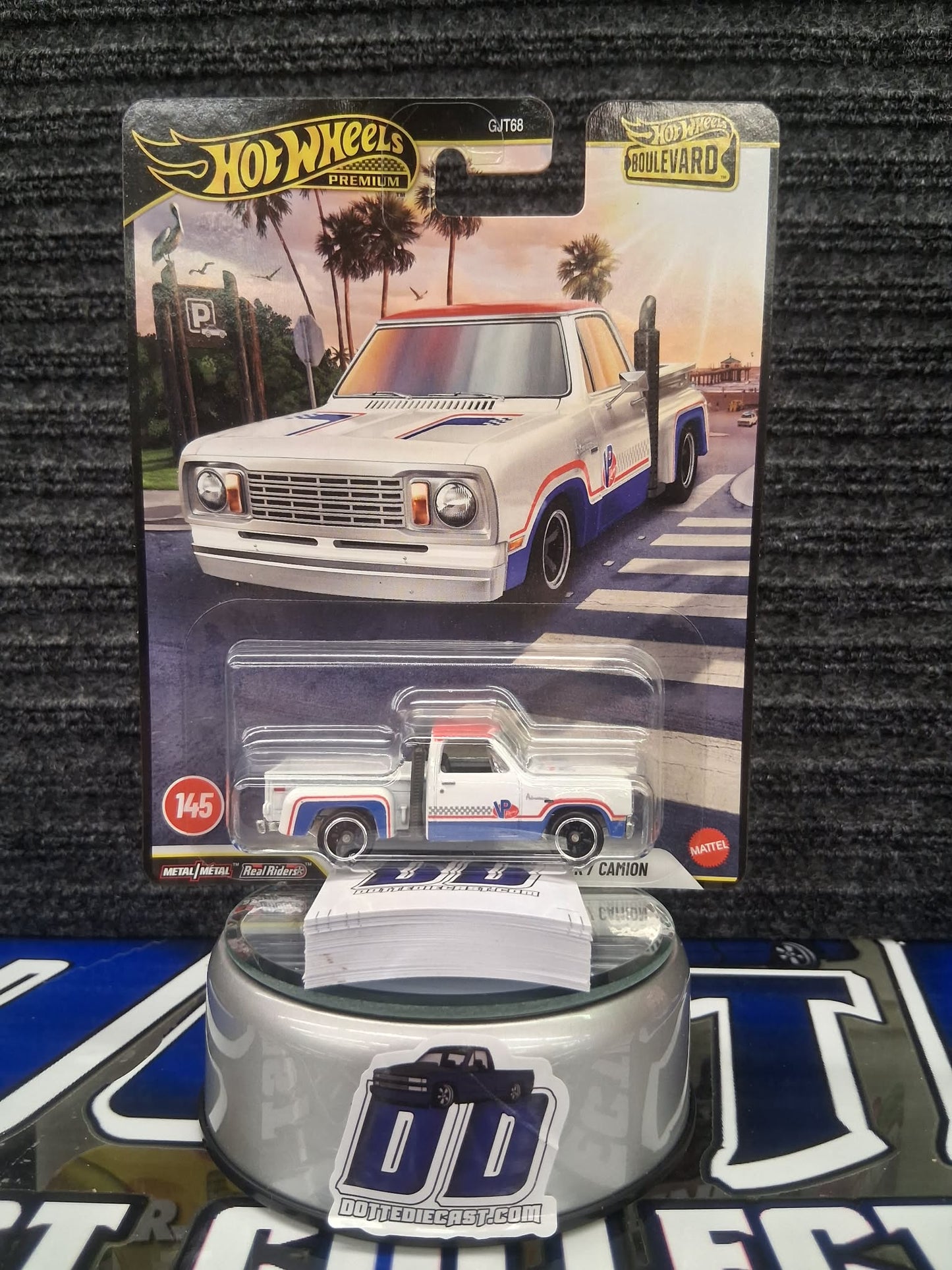 Hot Wheels Boulevard- '78 Dodge Li'L Red Express Truck