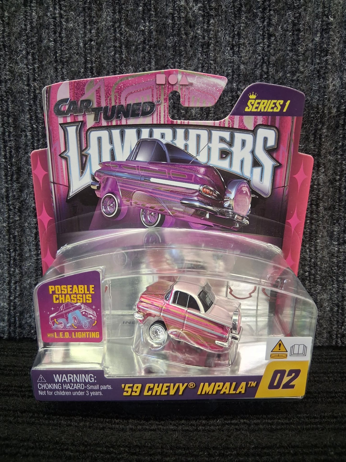 Car Tuned Lowrider Club Series 1- '59 Chevy Impala - Pink