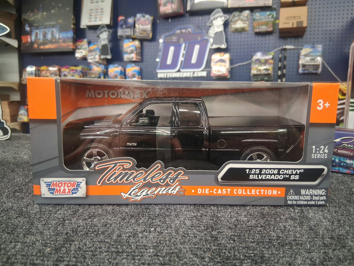 Motormax 1:25 2006 Chevrolet Silverado SS – Black – Timeless Legends