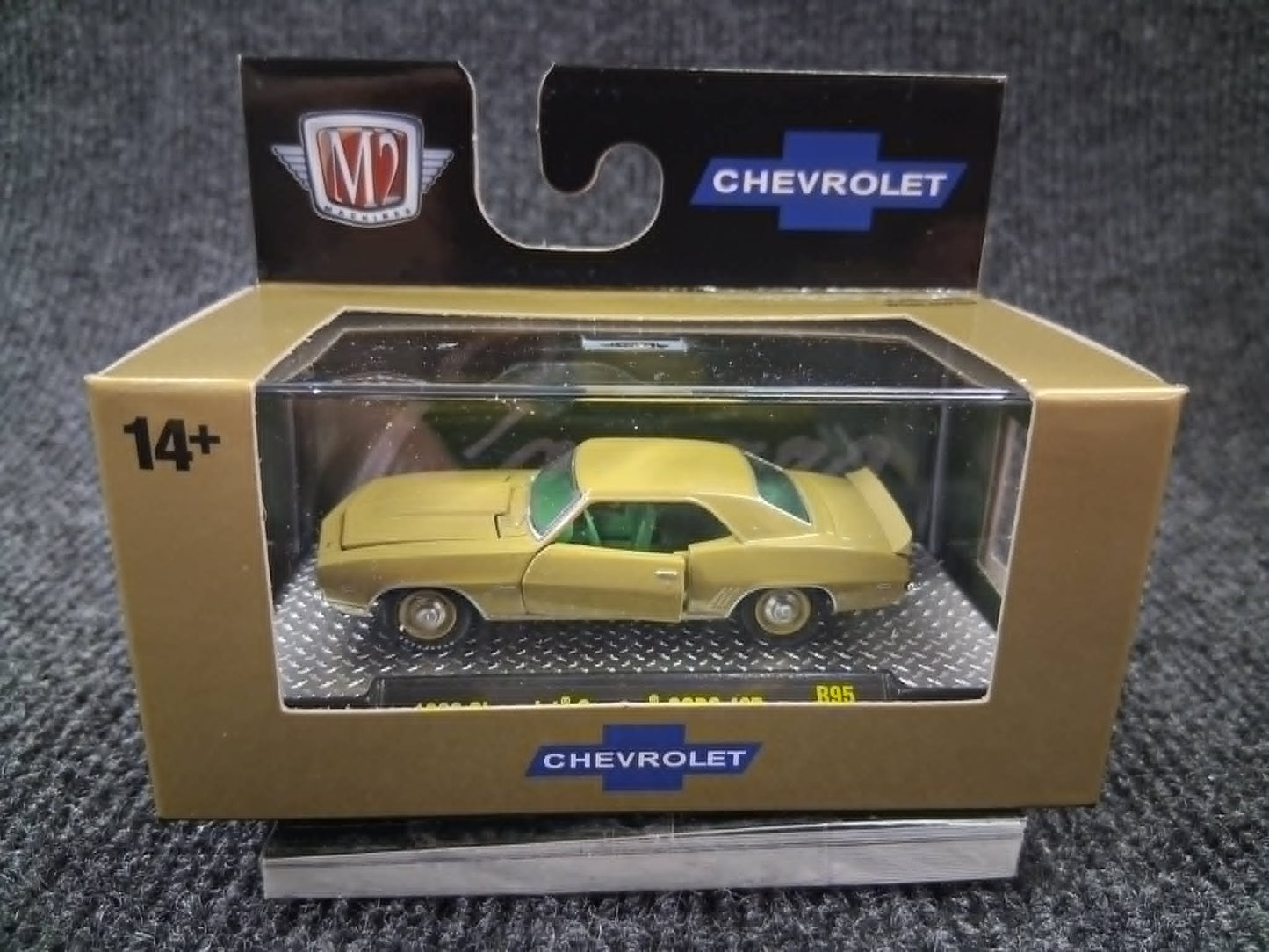 M2 Machines '69 Chevrolet Camaro COPO 427 R95 26-17