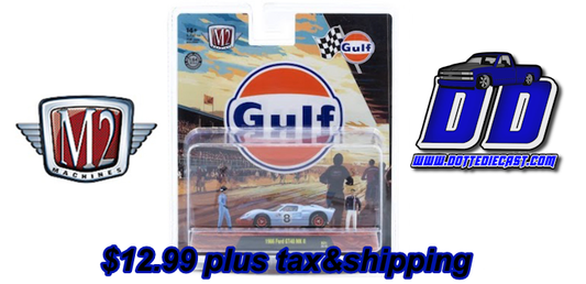 M2 Machines '66 FORD GT40 MK II Gulf Racing Diorama