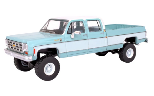 (PRE-ORDER) IXO '78 Chevrolet Silverado K30 Crew Cab Fleetside Lifted - Light Blue and Frost White