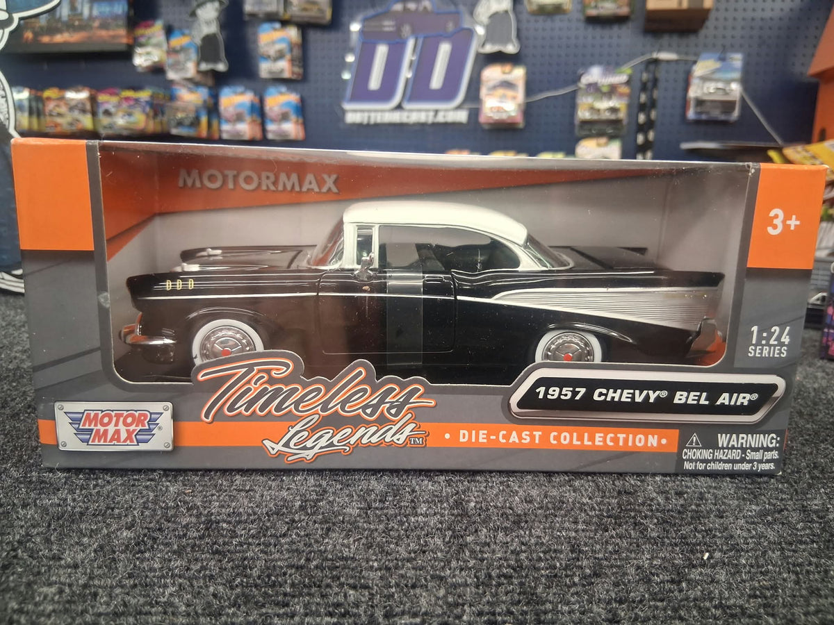 Motormax 1:24 1957 Chevrolet Bel Air (Black with white roof) – Timeless Legends