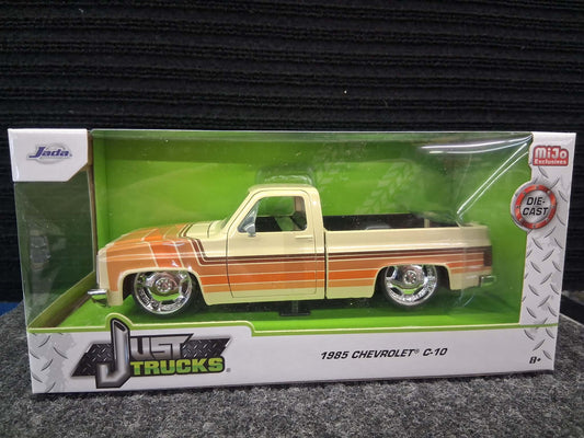 Jada Toys- Just Trucks- '85 Chevrolet C-10- Tan(1:24 Scale)